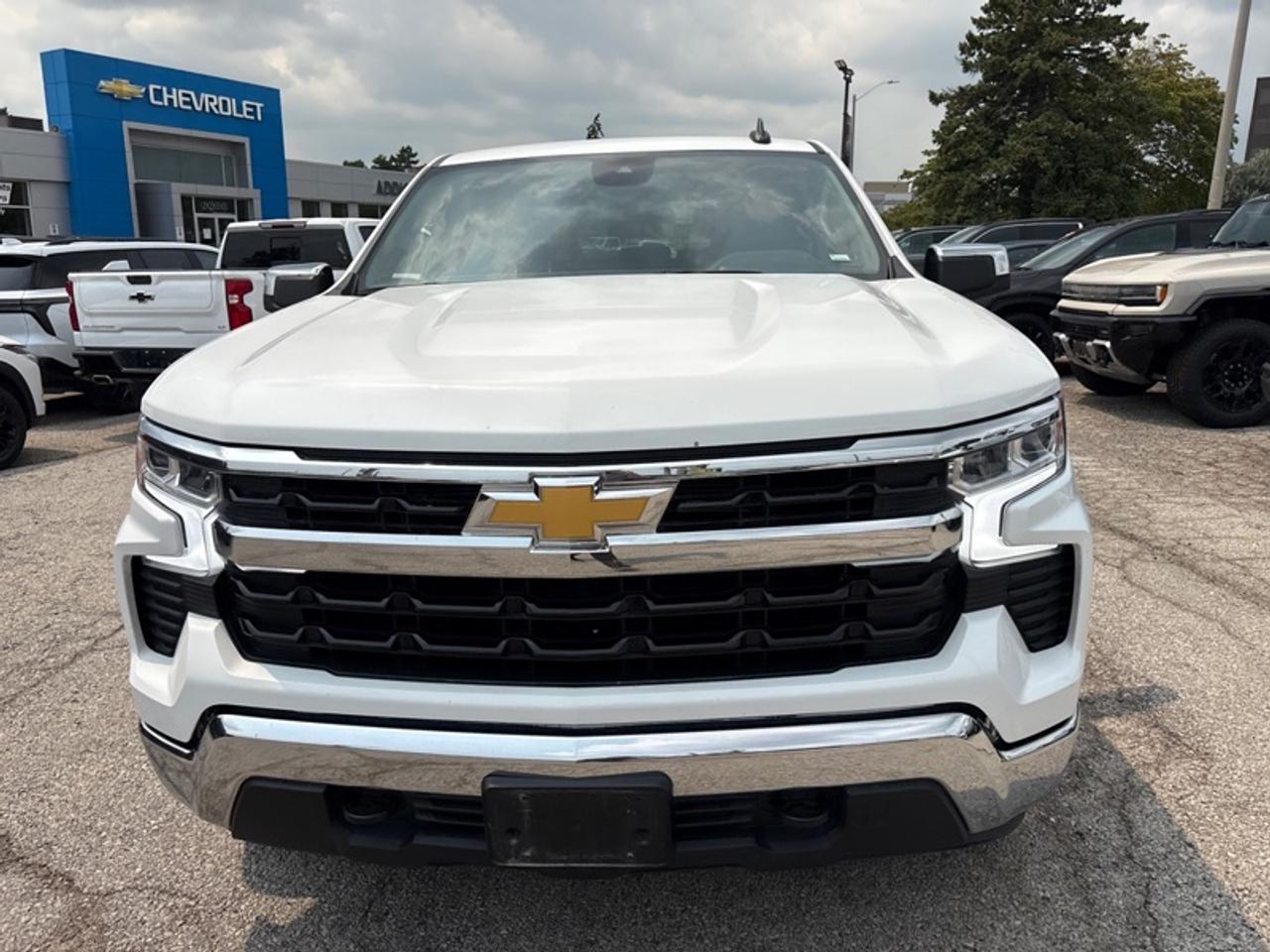 2025 Chevrolet Silverado 1500 LT  5.3L V8 Photo