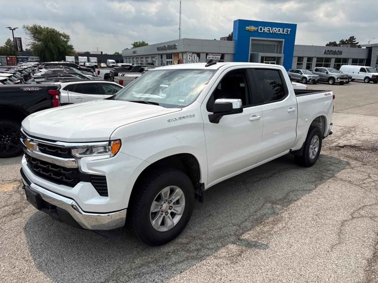 2025 Chevrolet Silverado 1500 LT  5.3L V8 Photo