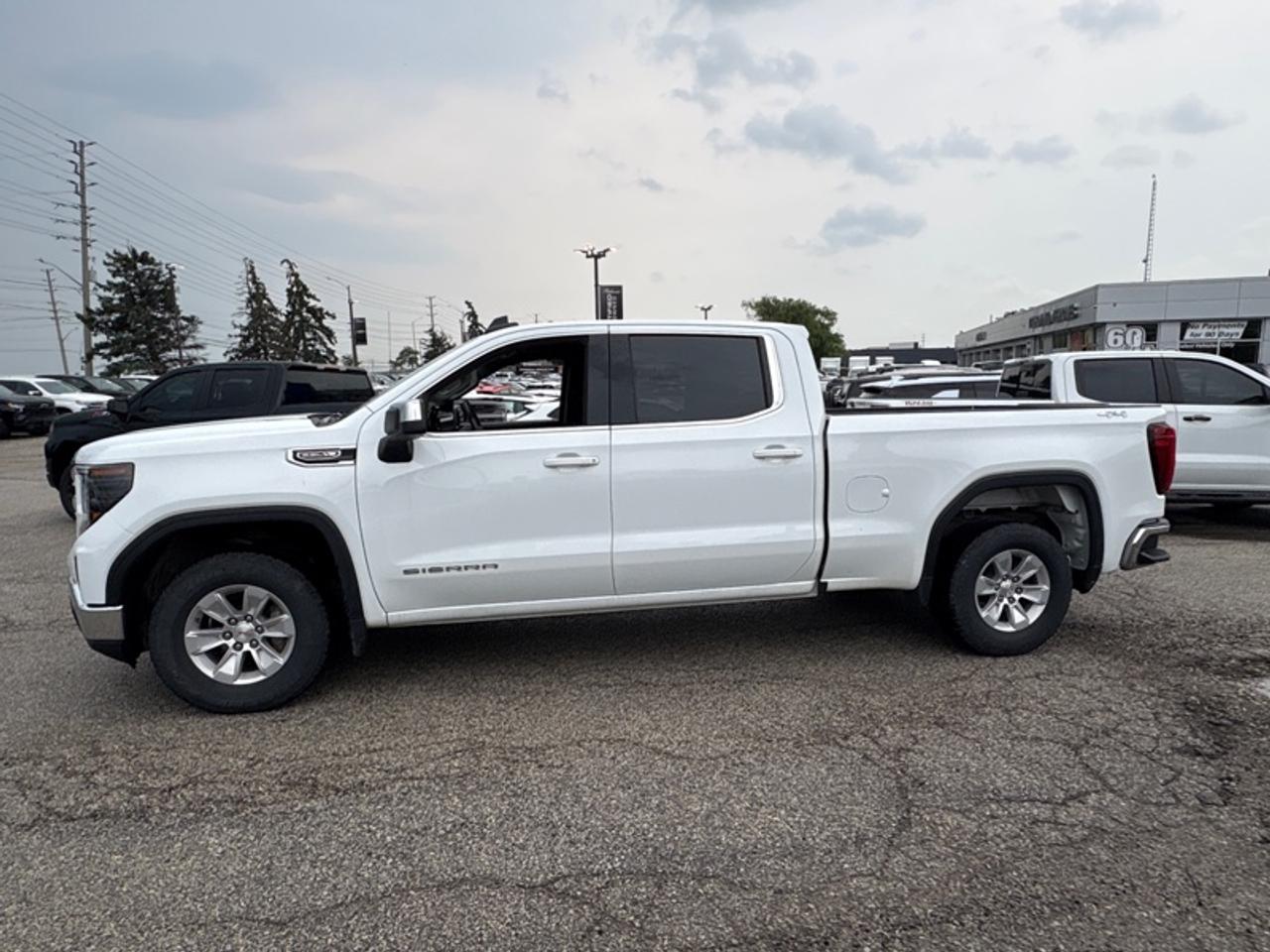 2023 GMC Sierra 1500 SLE  STANADRD BOX 5.3L V8 Photo