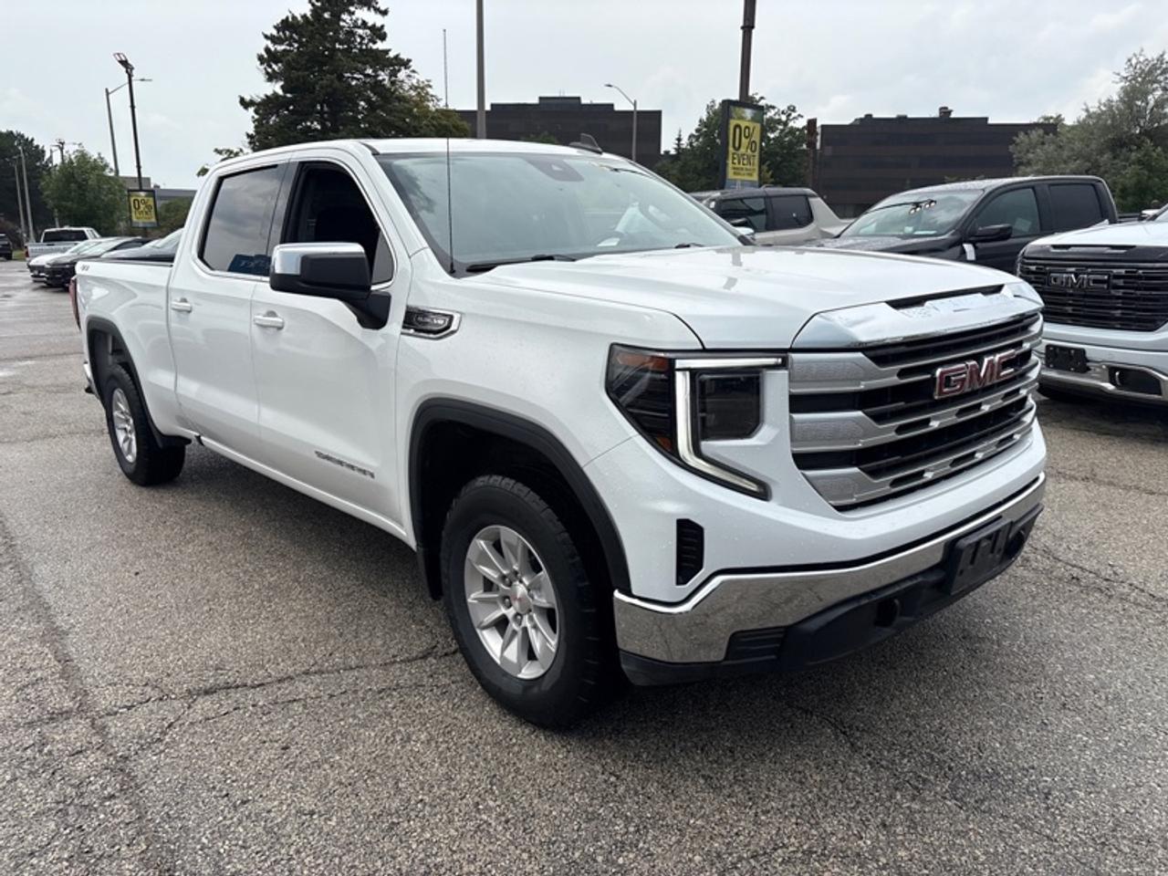 2023 GMC Sierra 1500 SLE  STANADRD BOX 5.3L V8 Photo