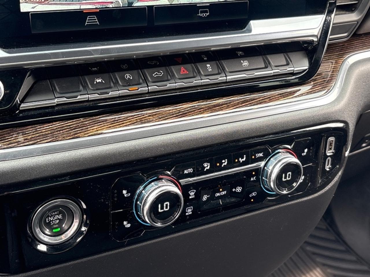 2023 GMC Sierra 1500 SLE  STANADRD BOX 5.3L V8 Photo