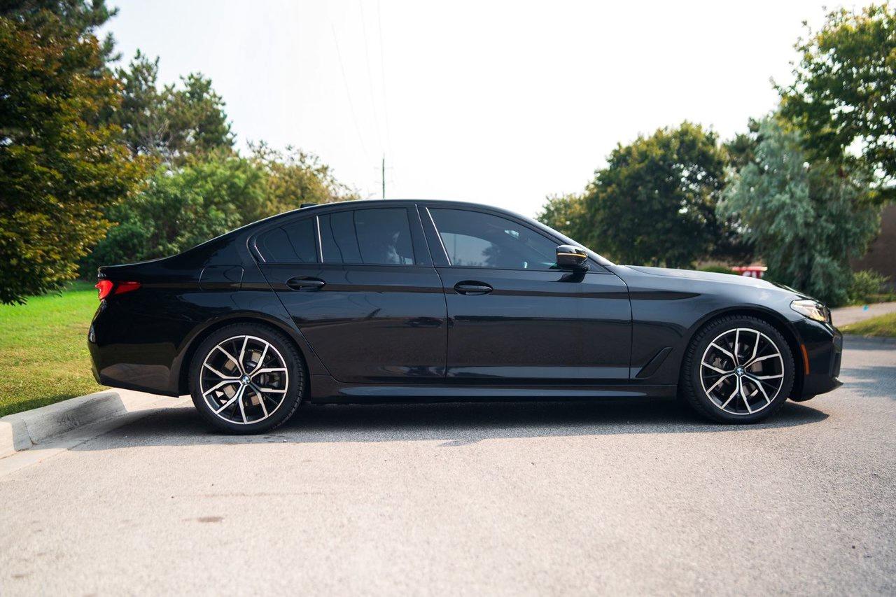 2022 BMW 5 Series 530i xDrive Photo
