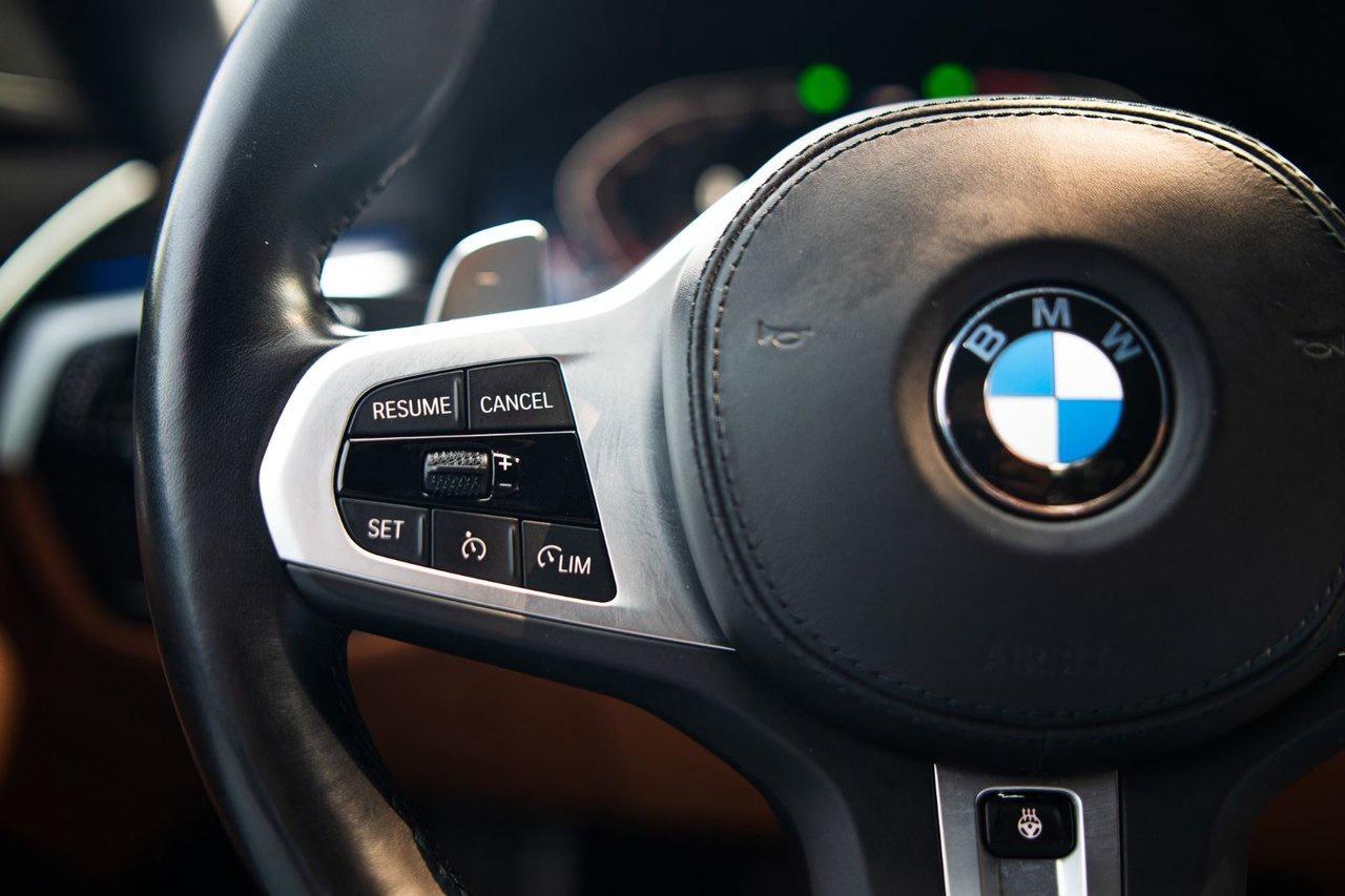 2022 BMW 5 Series 530i xDrive Photo