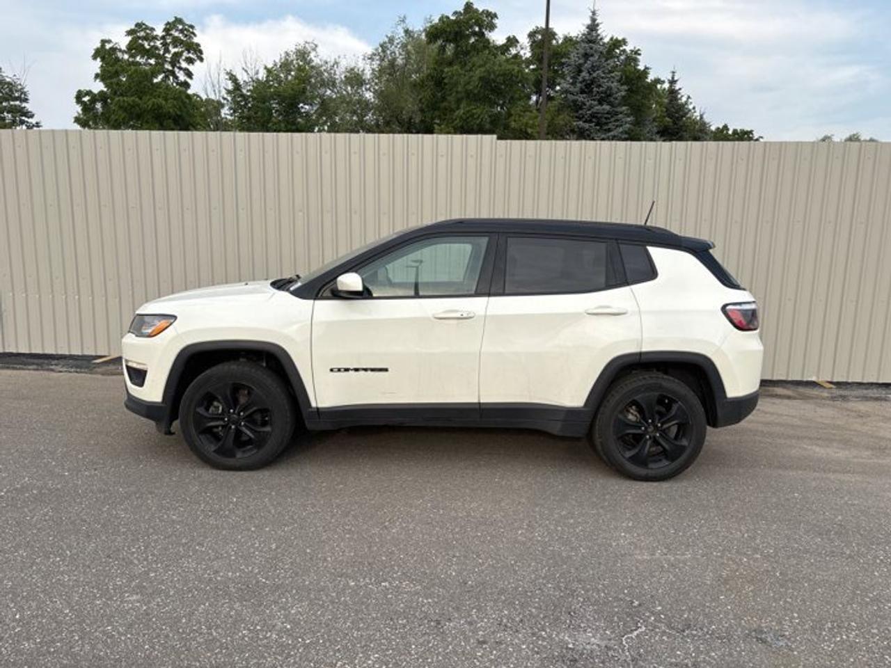 2021 Jeep Compass Altitude 4x4 | No Accidents | Leather Seats | Heated Steering Photo