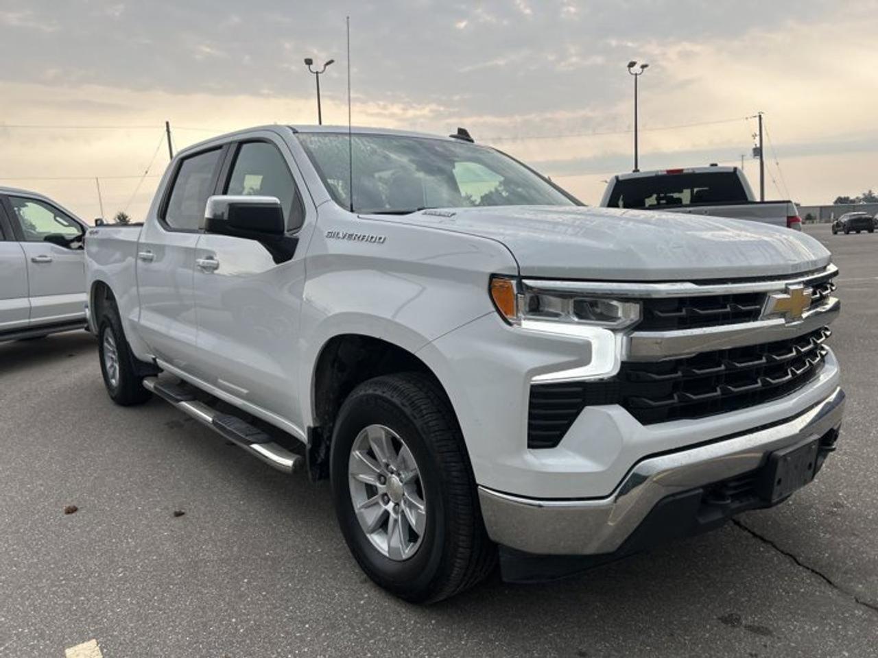 2023 Chevrolet Silverado 1500 LT Crew Cab 6' Bed 4x4 | No Accidents | Heated Steering Photo