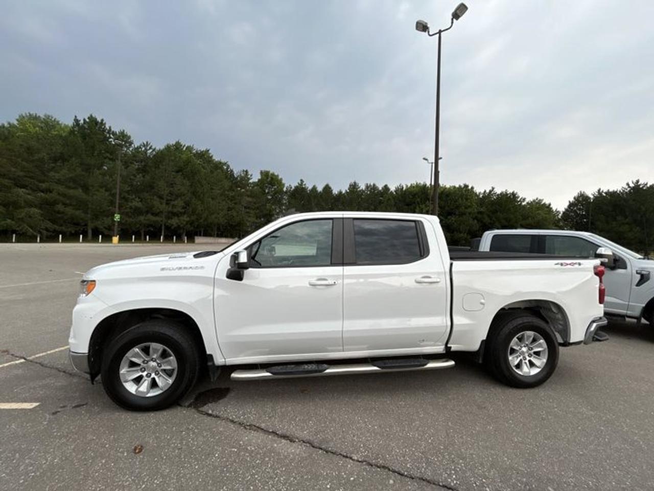 2023 Chevrolet Silverado 1500 LT Crew Cab 6' Bed 4x4 | No Accidents | Heated Steering Photo