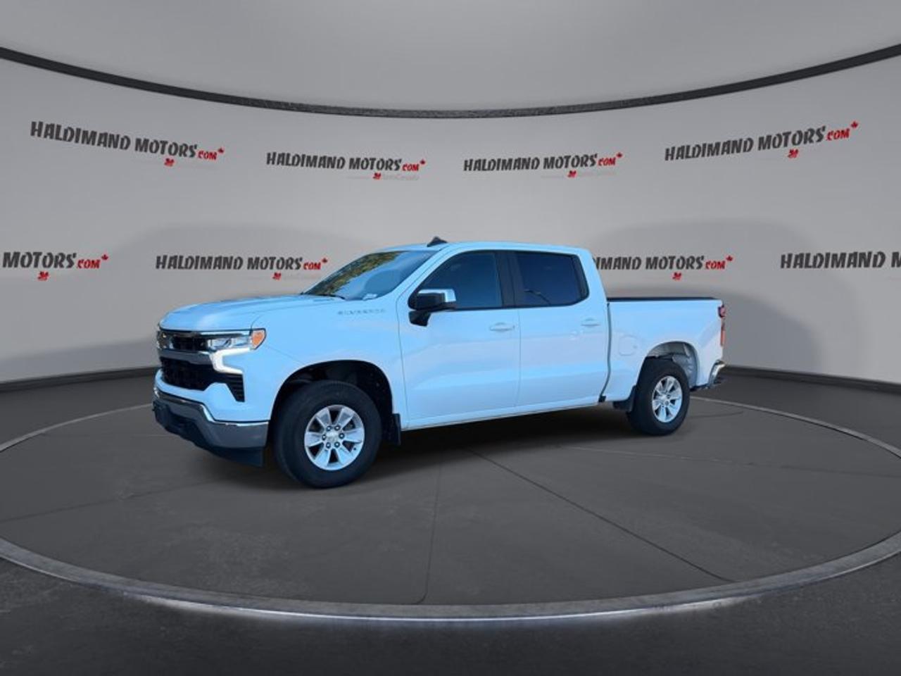 2023 Chevrolet Silverado 1500 LT Crew Cab 6' Bed 4x4 | No Accidents | Heated Steering Photo