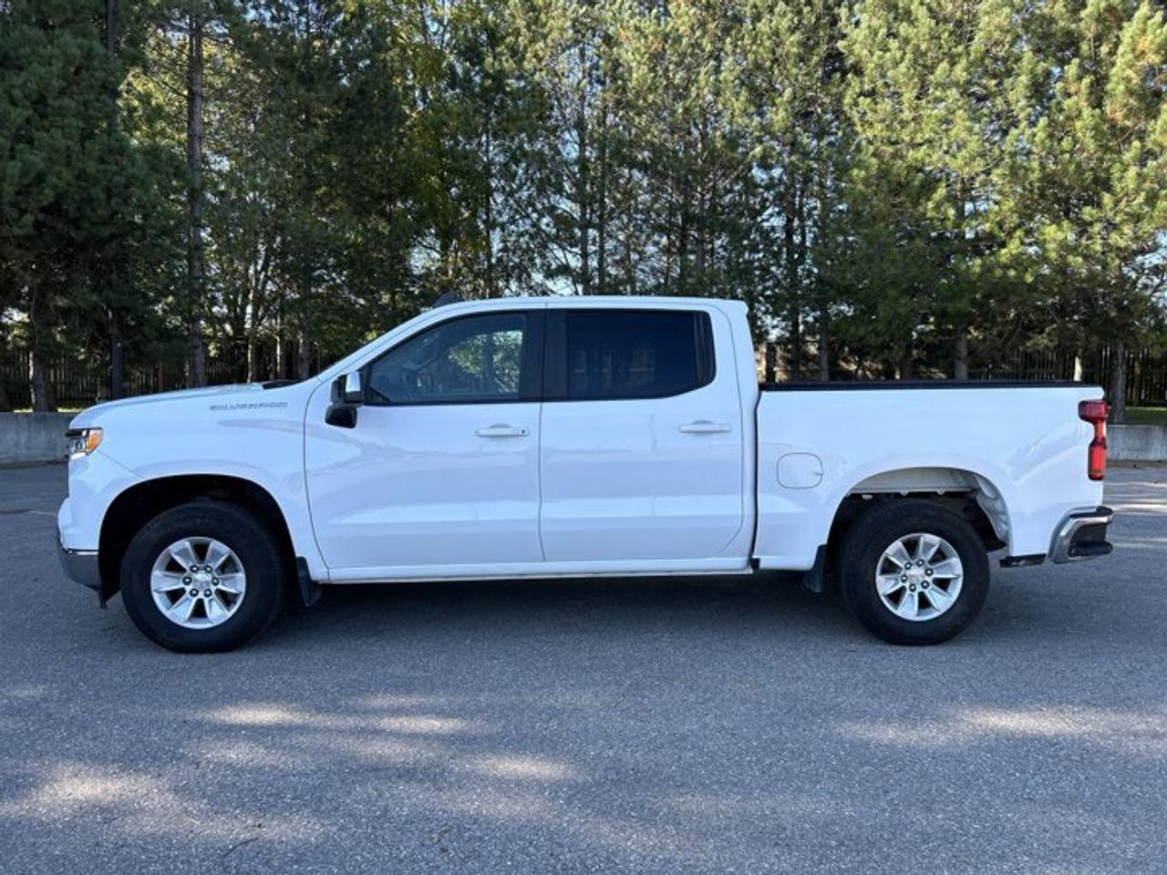 2023 Chevrolet Silverado 1500 LT Crew Cab 6' Bed 4x4 | No Accidents | Heated Steering Photo