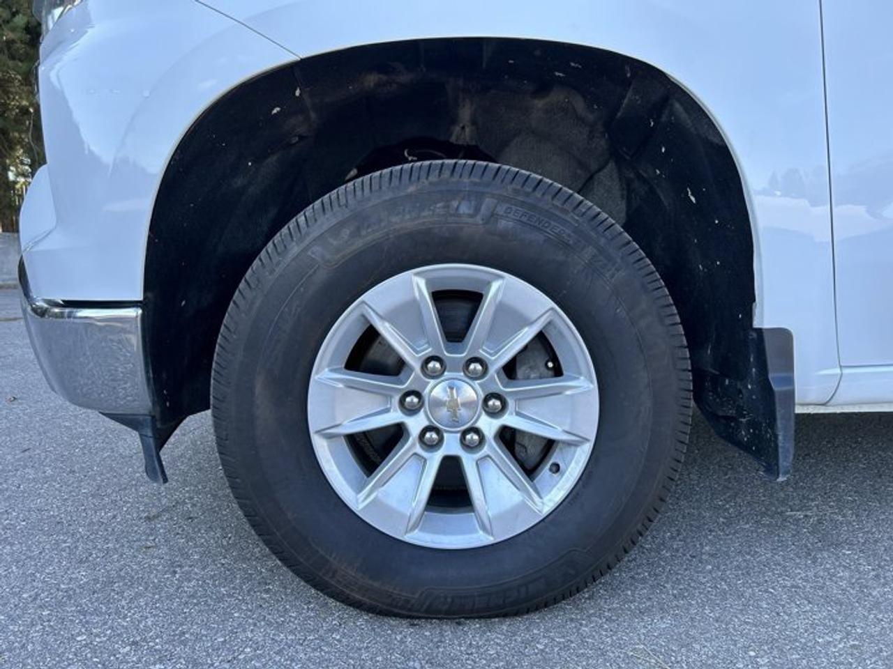 2023 Chevrolet Silverado 1500 LT Crew Cab 6' Bed 4x4 | No Accidents | Heated Steering Photo