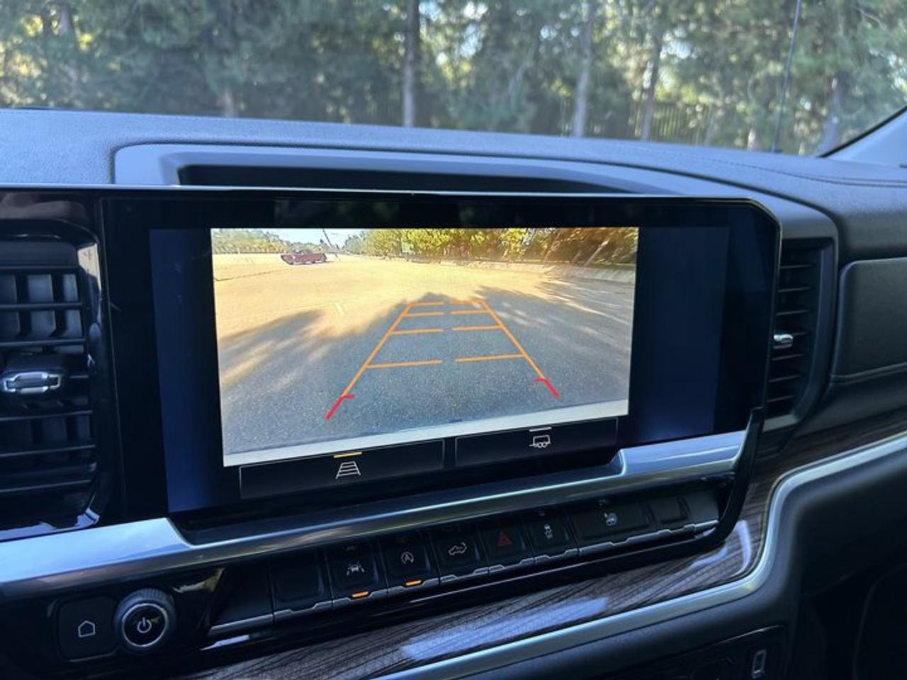 2023 Chevrolet Silverado 1500 LT Crew Cab 6' Bed 4x4 | No Accidents | Heated Steering Photo