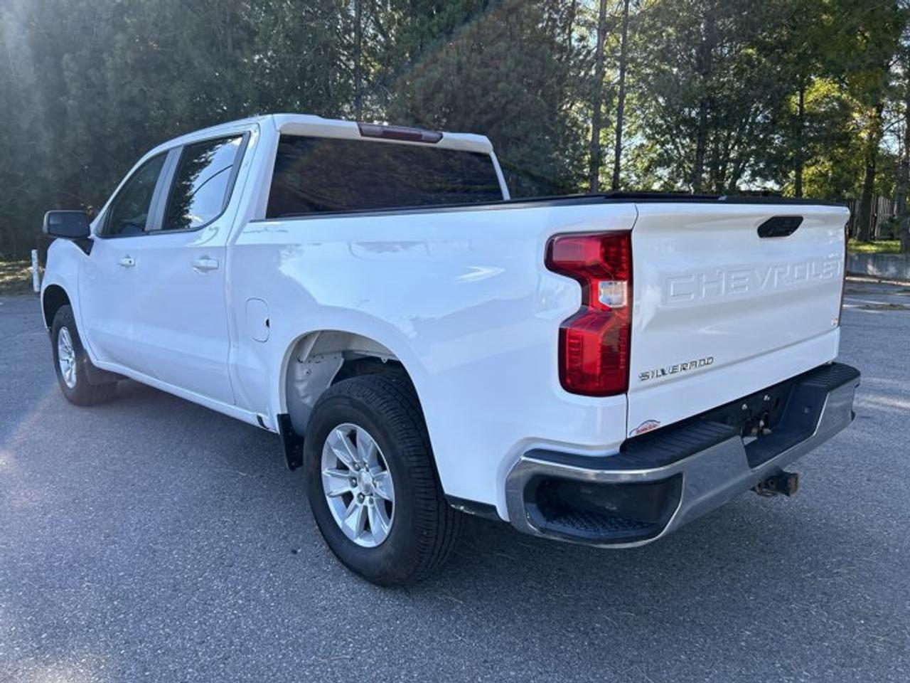 2023 Chevrolet Silverado 1500 LT Crew Cab 6' Bed 4x4 | No Accidents | Heated Steering Photo