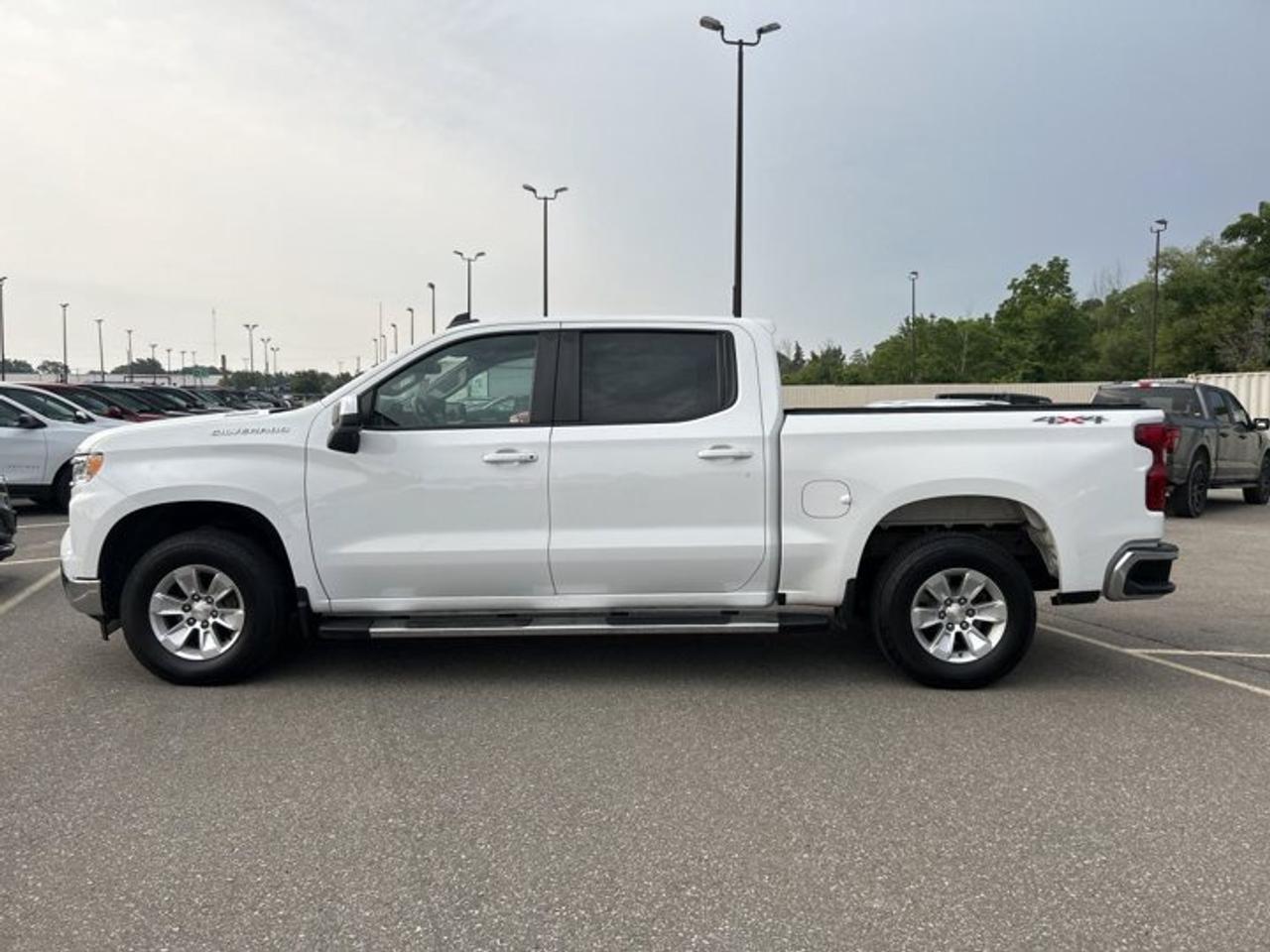 2023 Chevrolet Silverado 1500 LT Crew Cab 6' Box 4x4 | No Accidents | Heated Steering Photo
