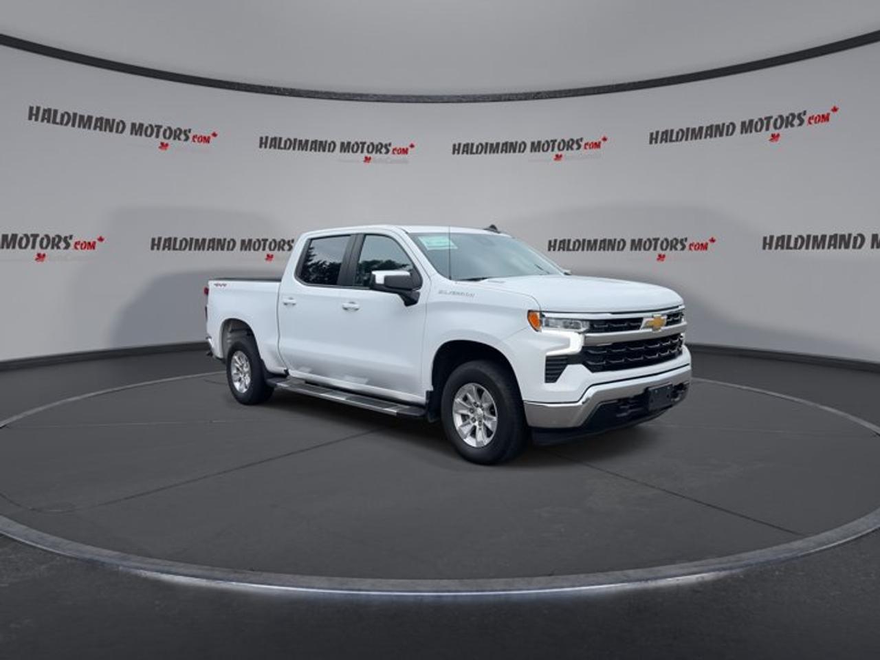2023 Chevrolet Silverado 1500 LT Crew Cab 6' Box 4x4 | No Accidents | Heated Steering Photo1