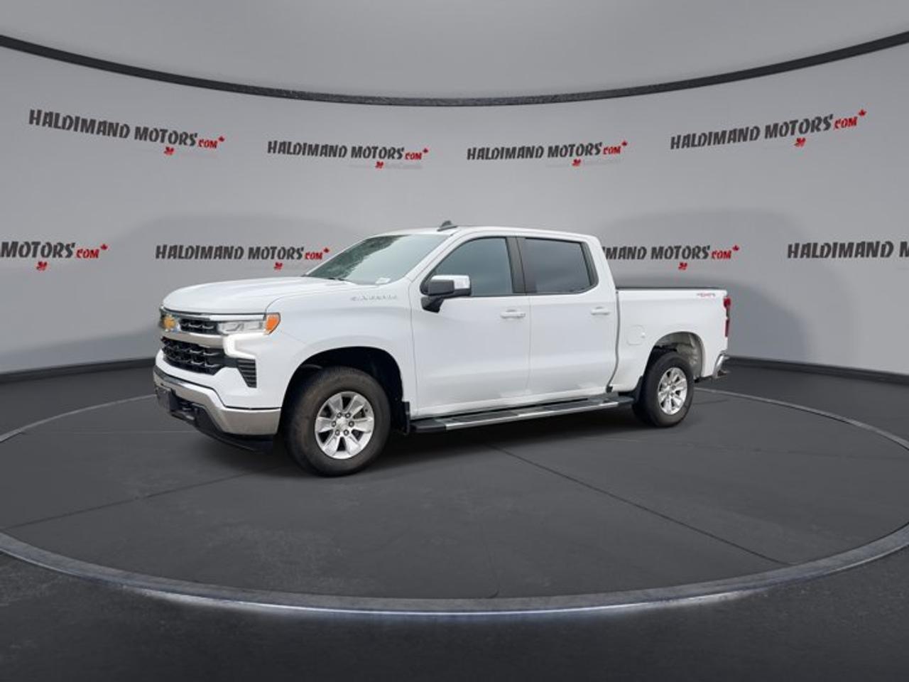 2023 Chevrolet Silverado 1500 LT Crew Cab 6' Box 4x4 | No Accidents | Heated Steering Photo