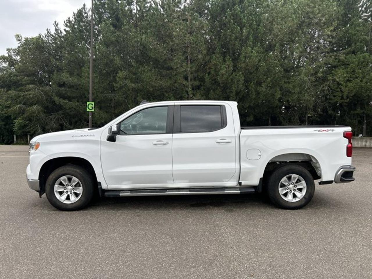2023 Chevrolet Silverado 1500 LT Crew Cab 6' Box 4x4 | No Accidents | Heated Steering Photo