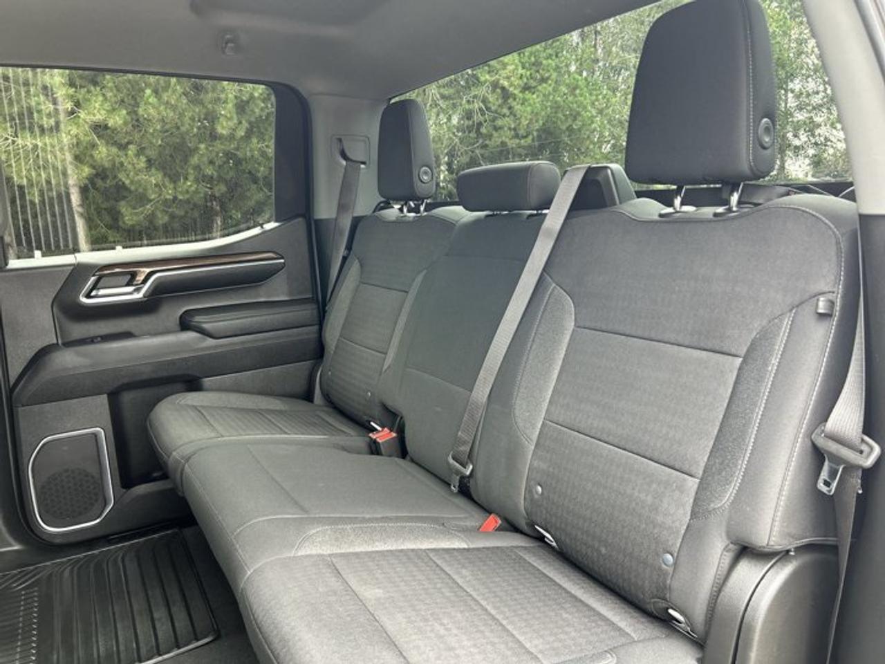 2023 Chevrolet Silverado 1500 LT Crew Cab 6' Box 4x4 | No Accidents | Heated Steering Photo