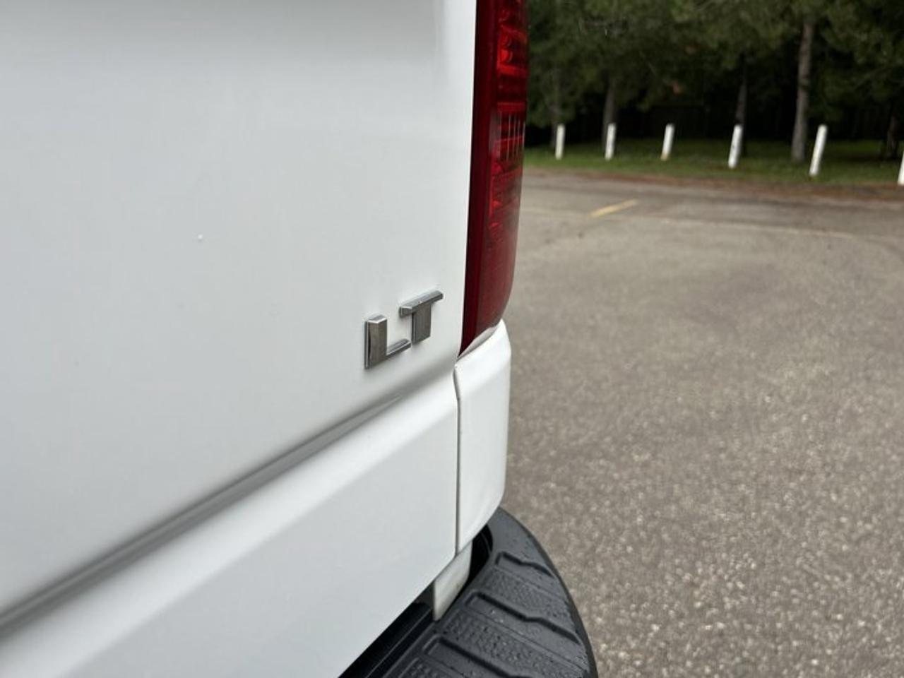 2023 Chevrolet Silverado 1500 LT Crew Cab 6' Box 4x4 | No Accidents | Heated Steering Photo