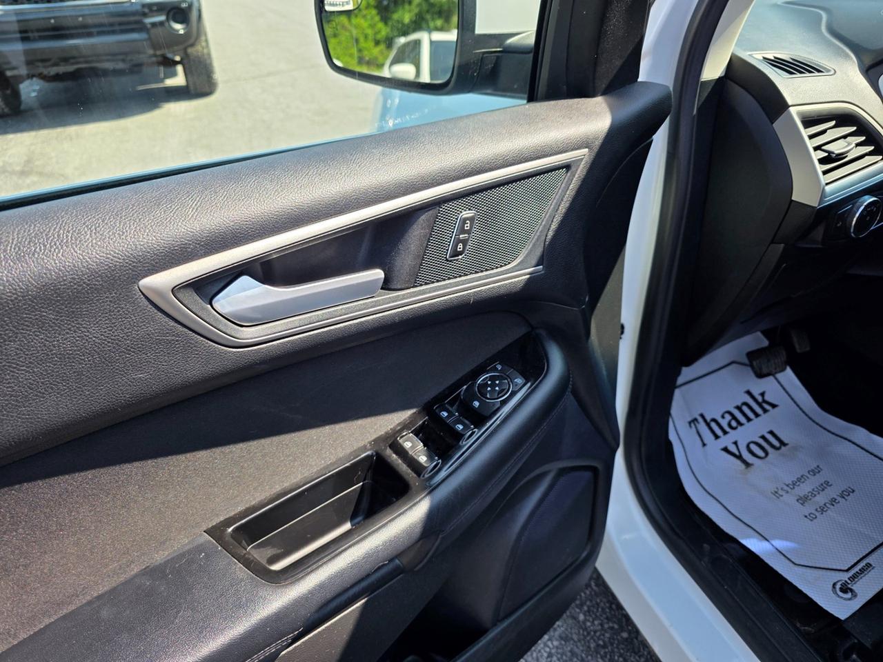2018 Ford Edge SEL AWD Photo