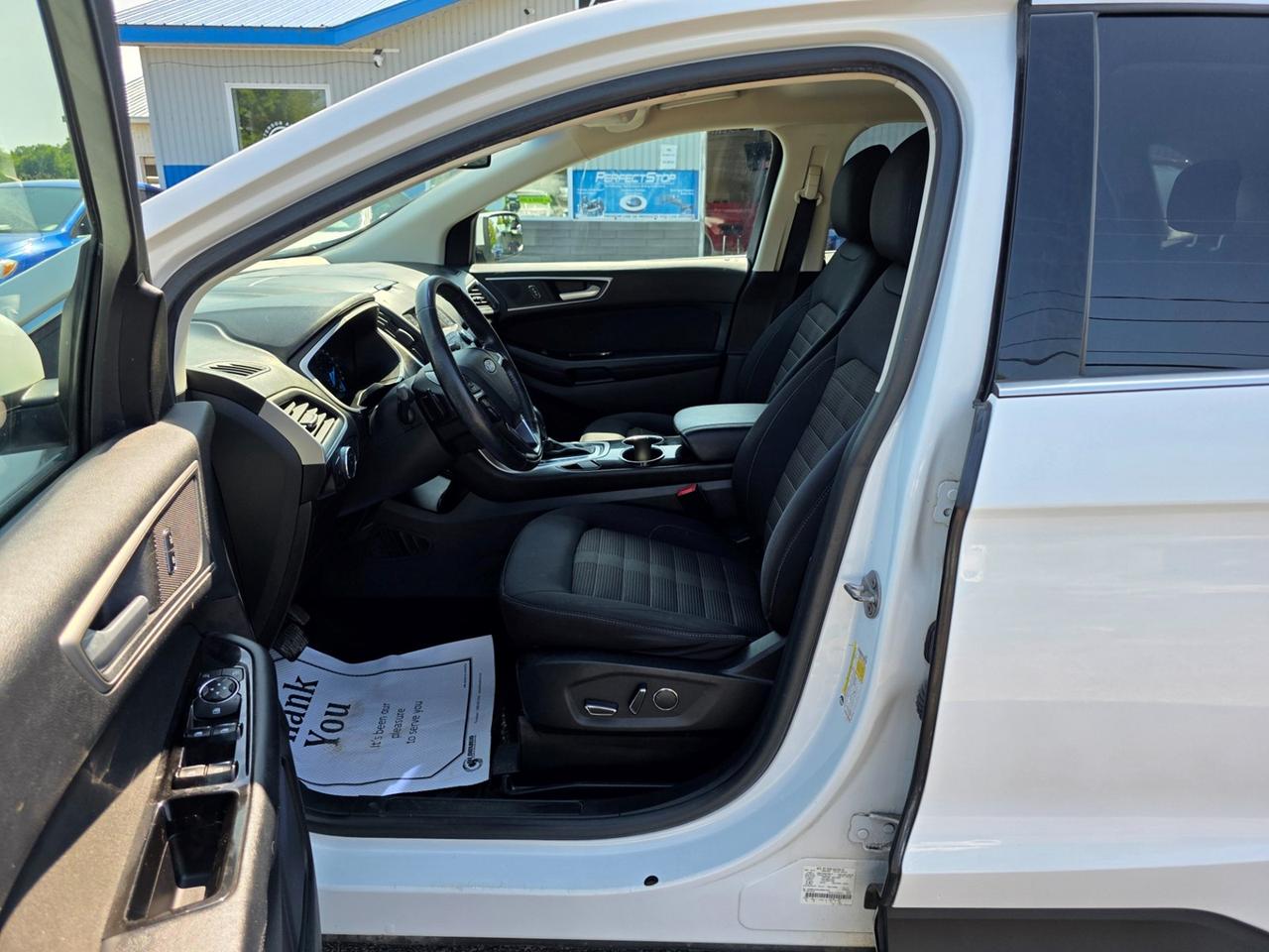 2018 Ford Edge SEL AWD Photo