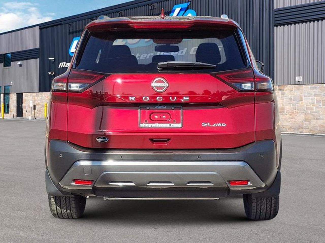 2023 Nissan Rogue SL AWD | Leather | Sunroof | Nav | 360 Camera | Adaptive Cruise | Heated Wheel + Seats | and More ! Photo3
