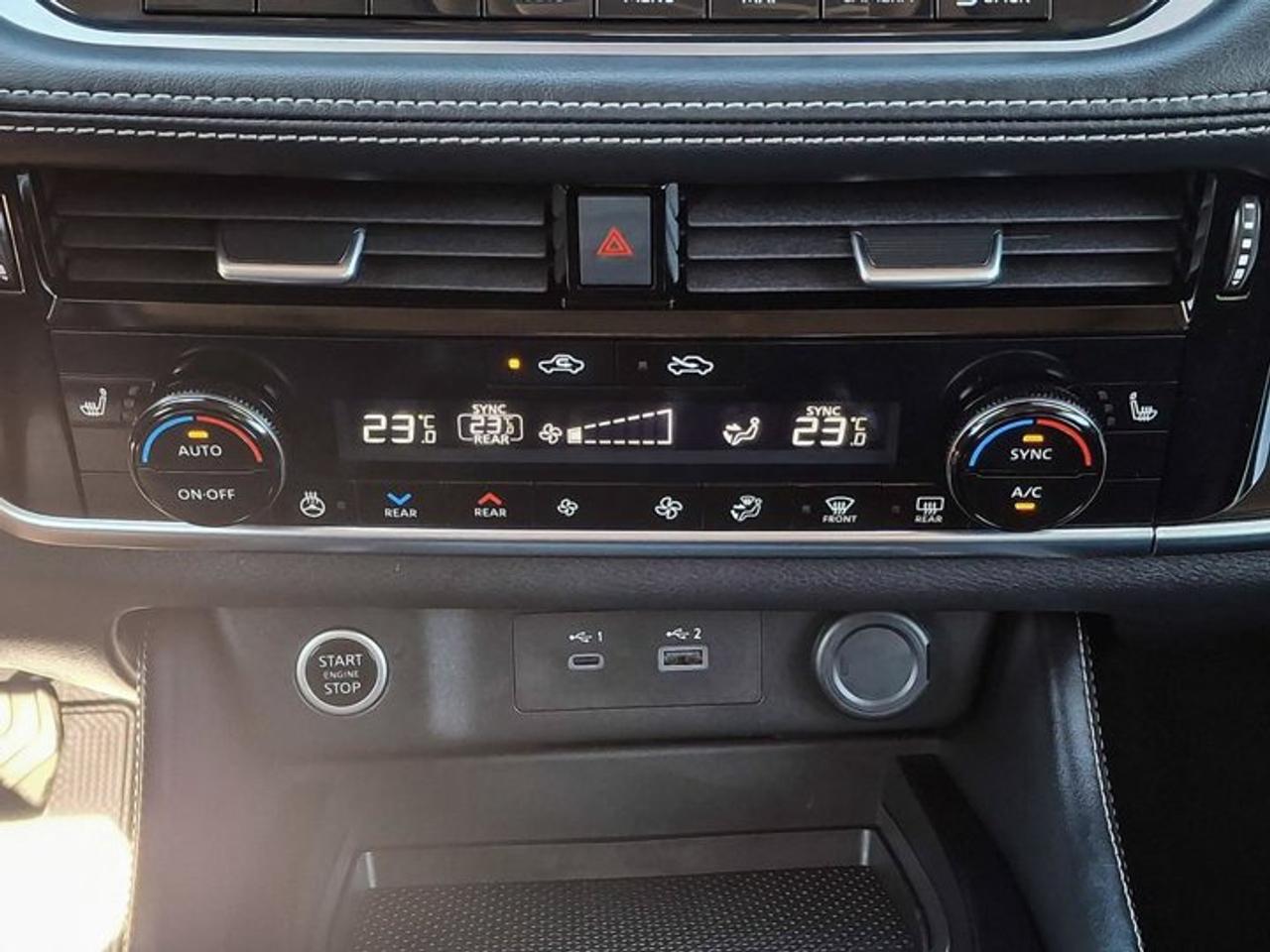 2023 Nissan Rogue SL AWD | Leather | Sunroof | Nav | 360 Camera | Adaptive Cruise | Heated Wheel + Seats | and More ! Photo