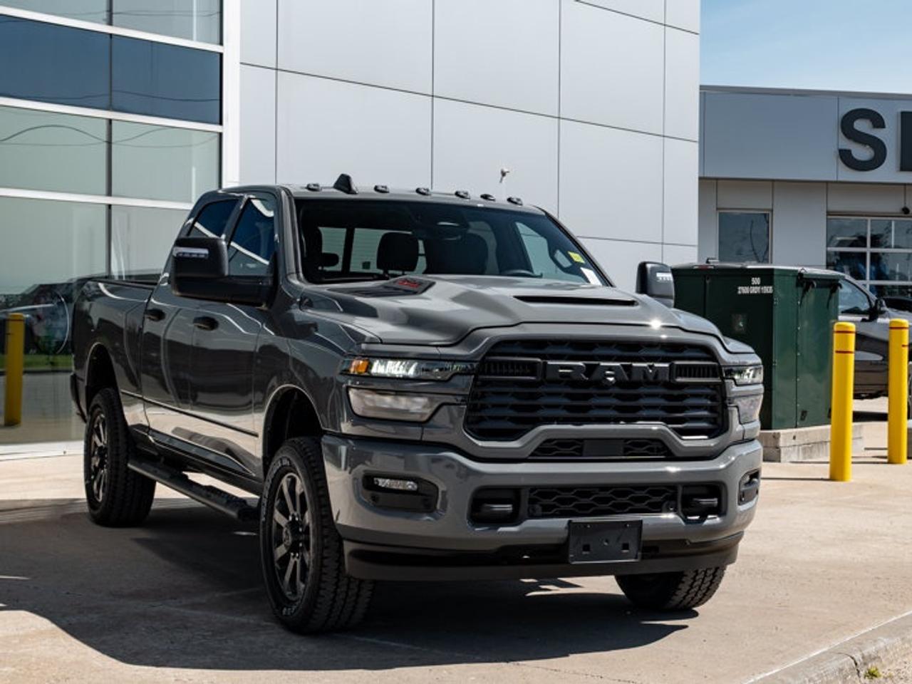 2026 RAM 2500 Black Express Photo