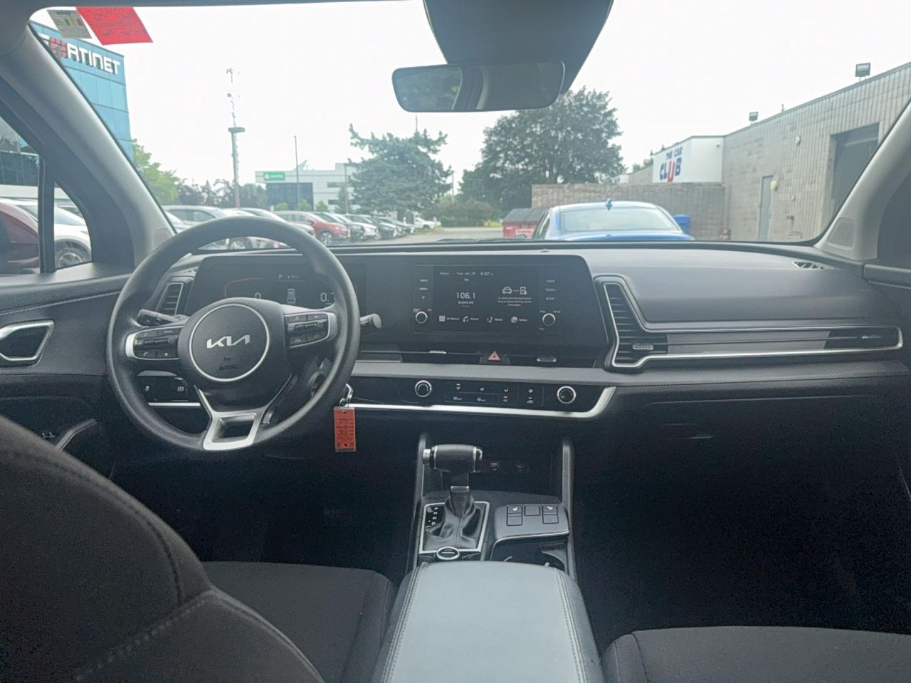 2024 Kia Sportage LX