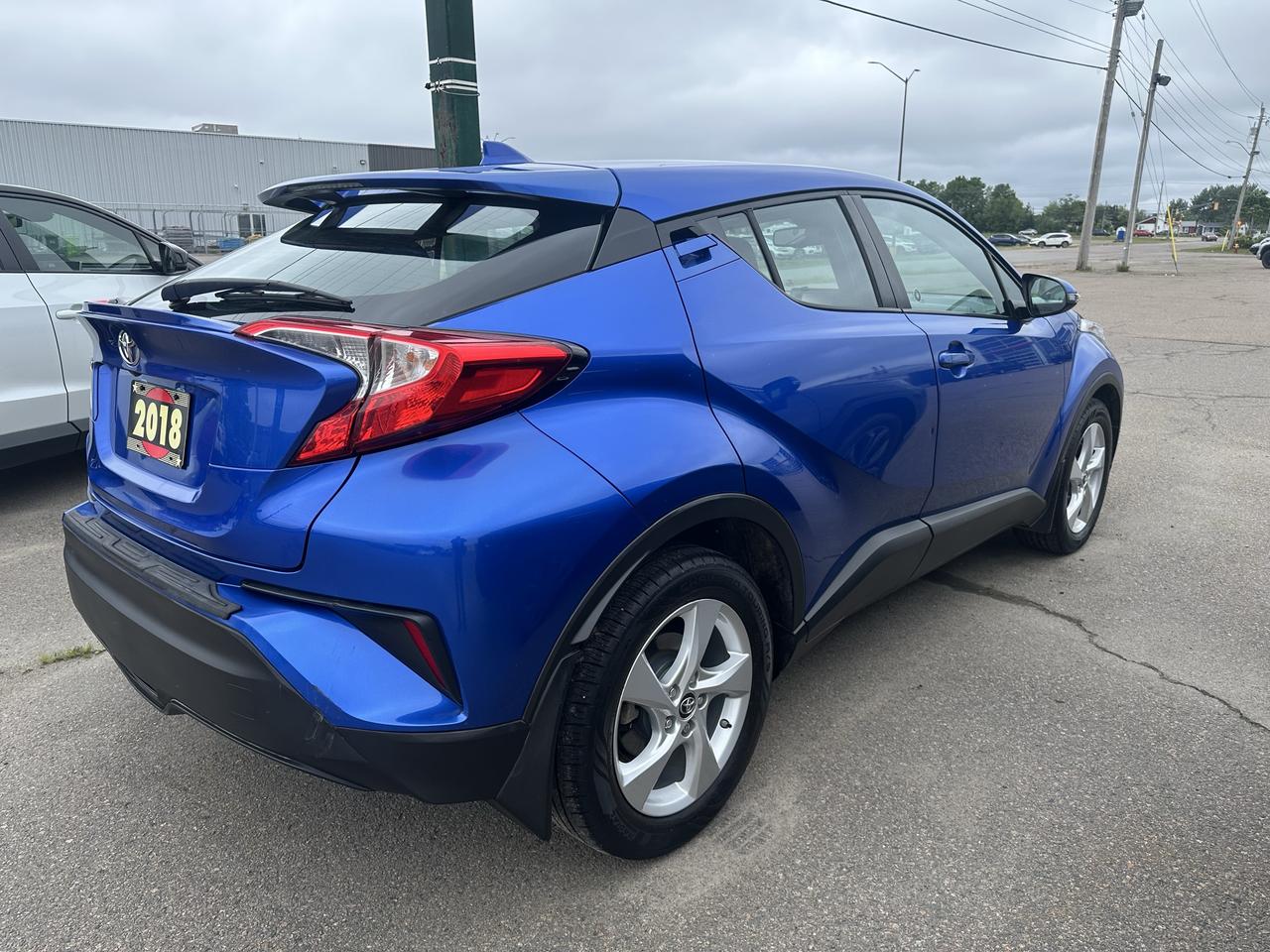 2018 Toyota C-HR  Photo4