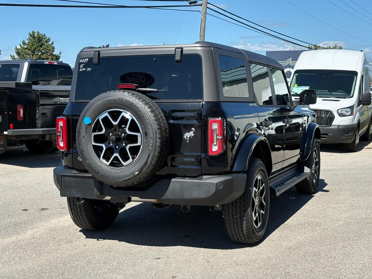 2026 Ford Bronco OUTER BANKS 4 DOOR 4X4 Photo
