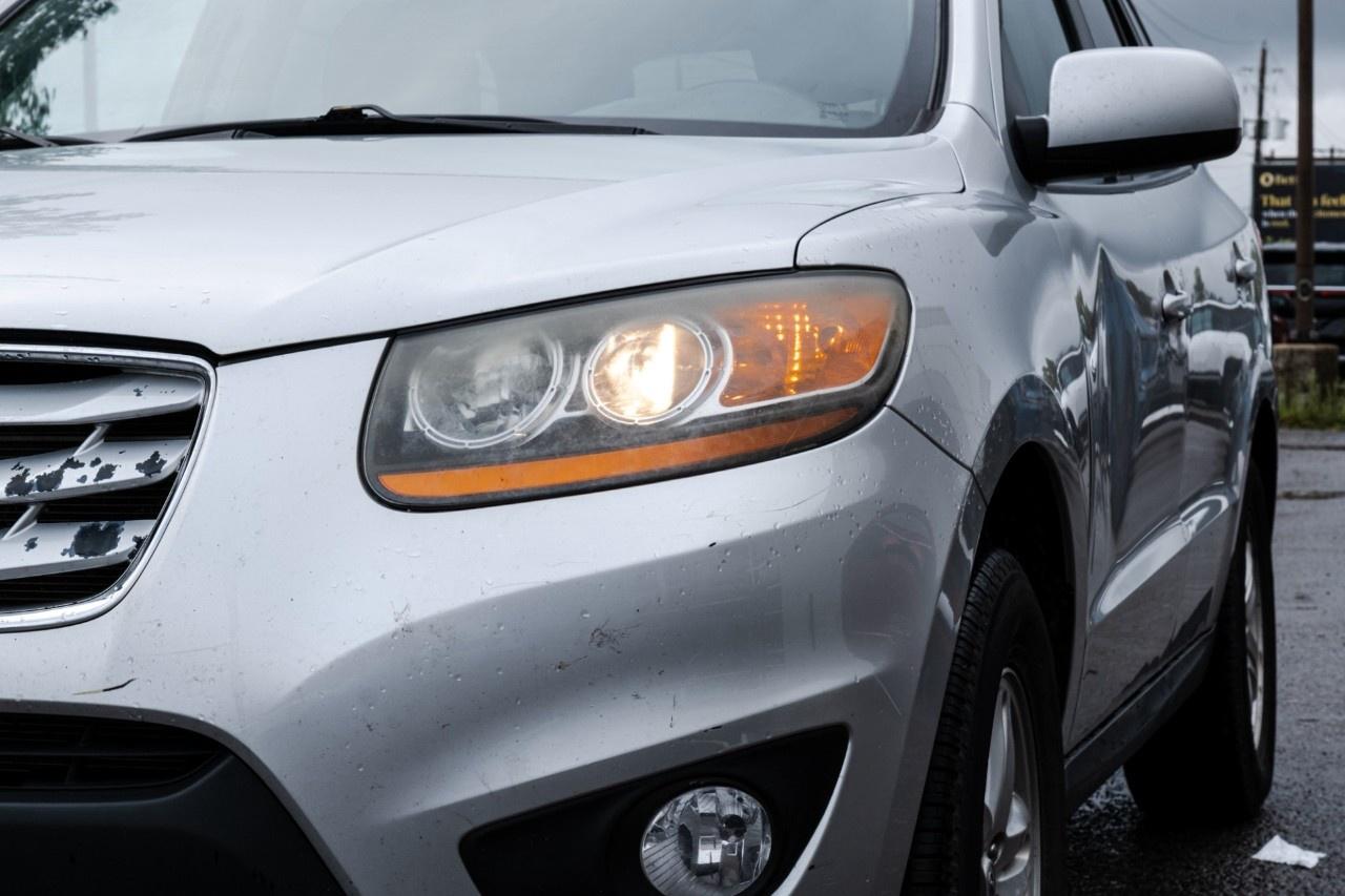 2011 Hyundai Santa Fe FWD 4dr V6 Auto GL Photo