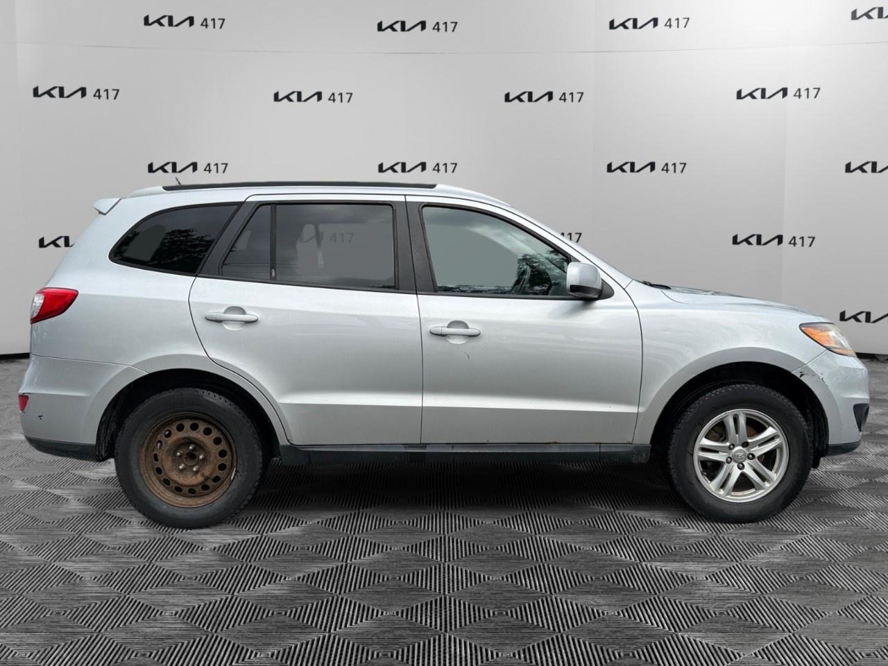 2011 Hyundai Santa Fe FWD 4dr V6 Auto GL Photo