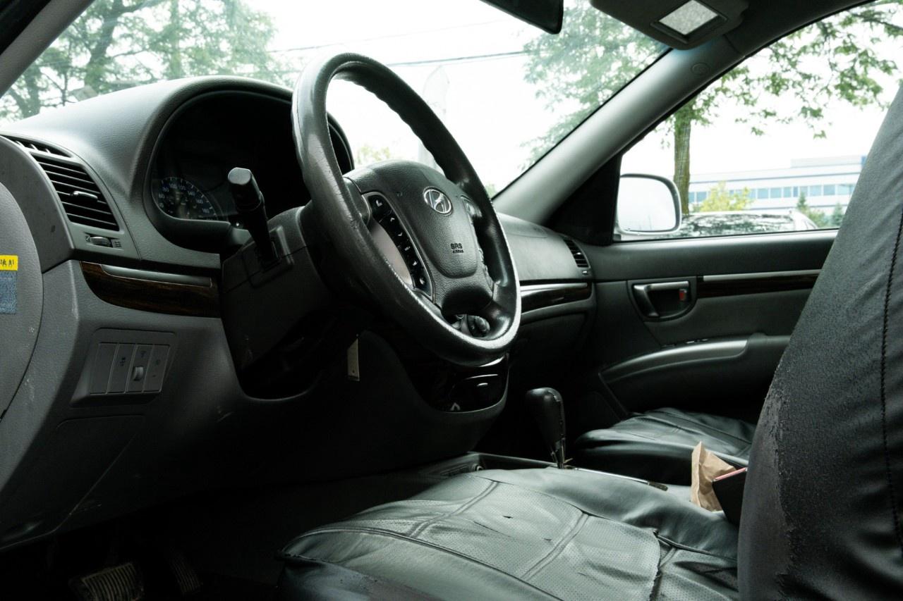 2011 Hyundai Santa Fe FWD 4dr V6 Auto GL Photo