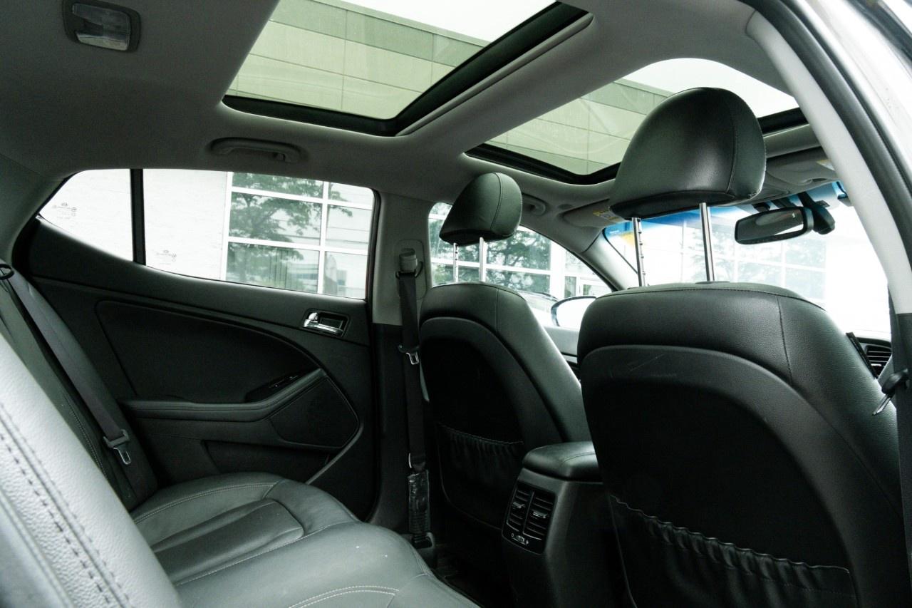 2012 Kia Optima 4dr Sdn Auto EX Photo