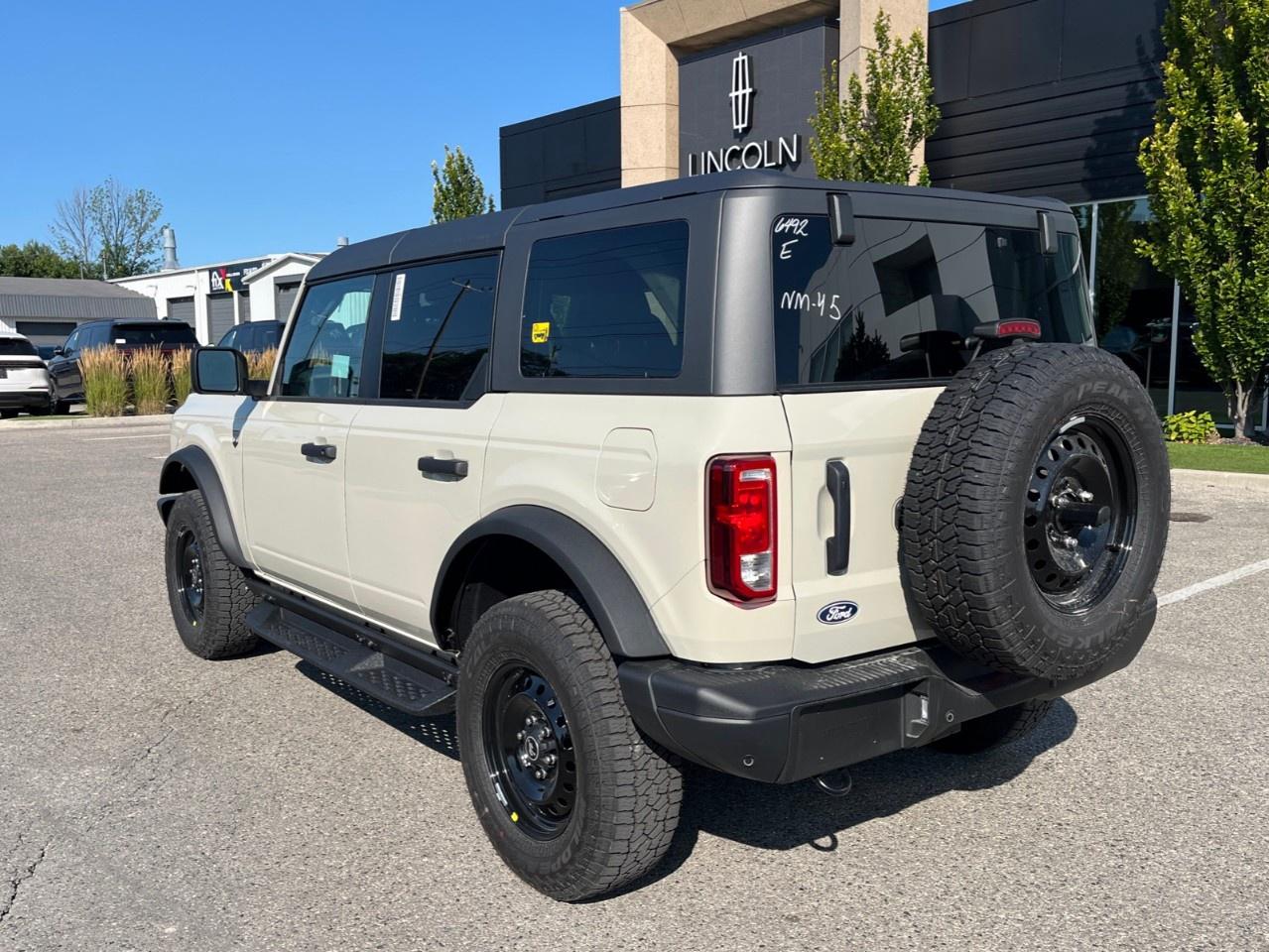 2026 Ford Bronco Big Bend 4 Door 4x4 Photo
