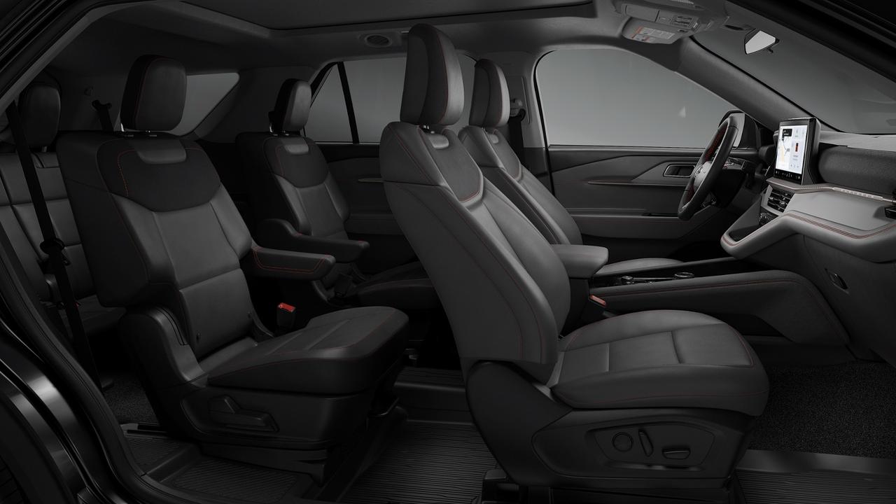 2026 Ford Explorer Active w/200A Pkg 4WD Photo0