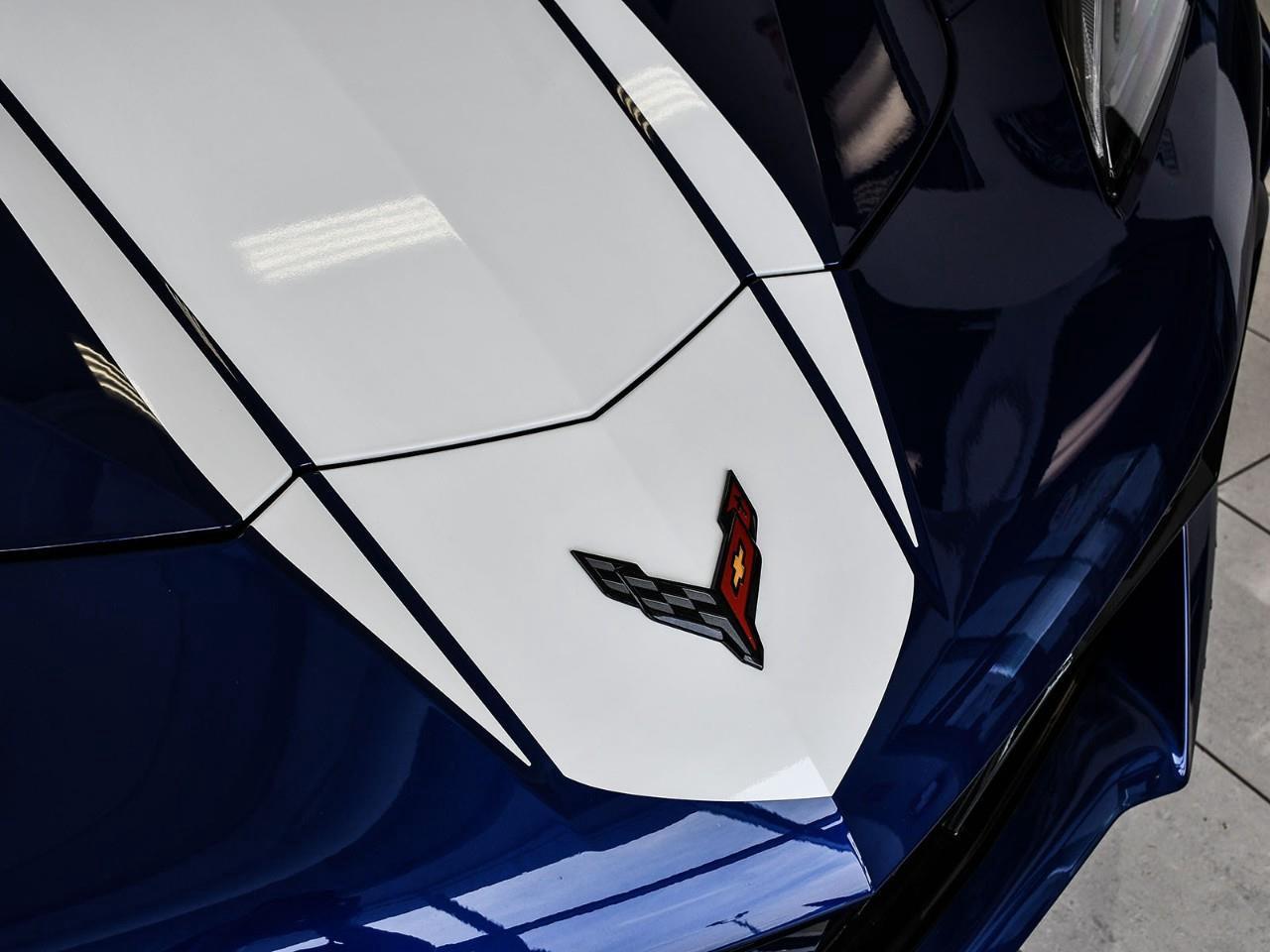 2027 Chevrolet Corvette 2LT Photo