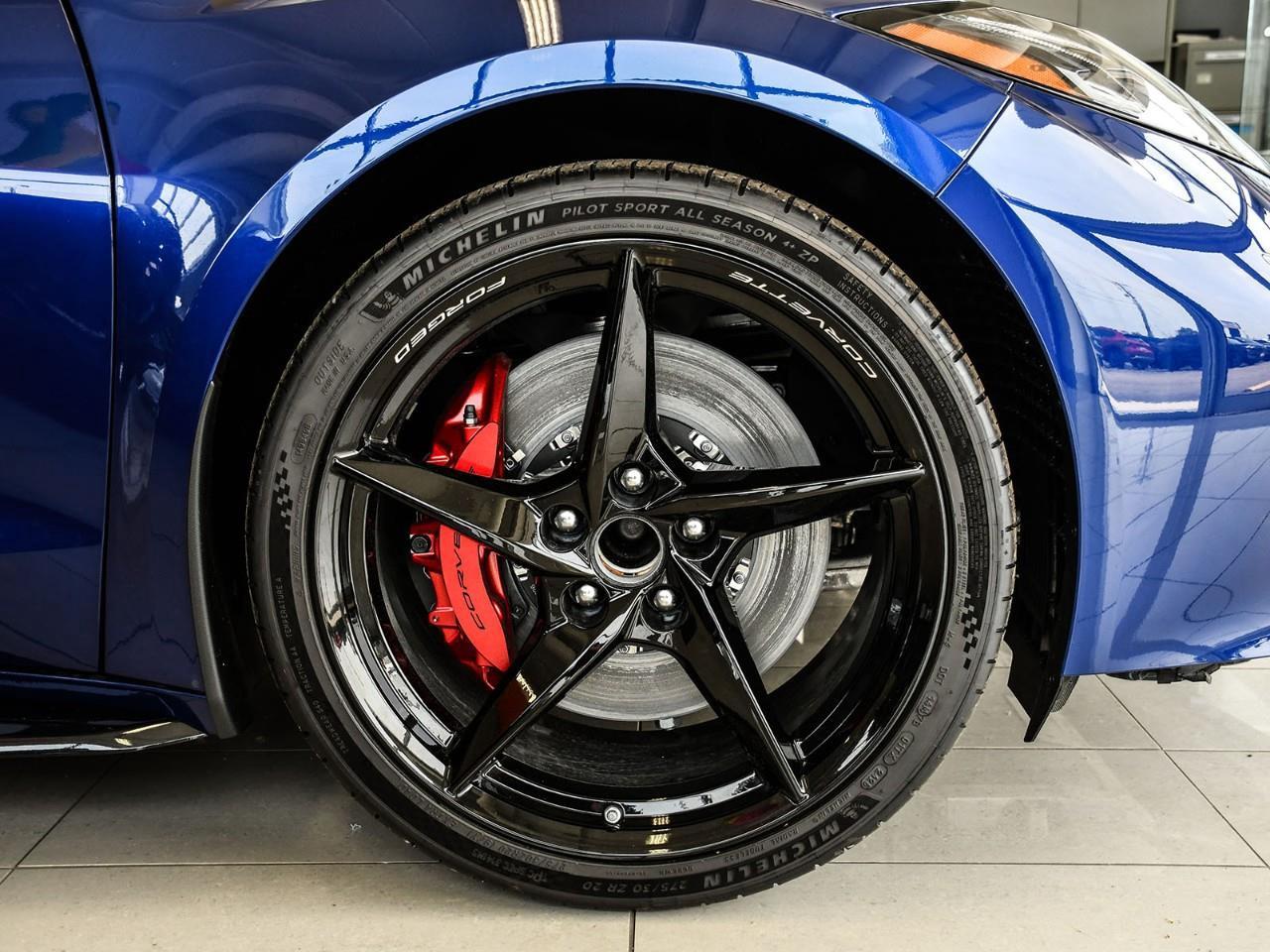 2027 Chevrolet Corvette 2LT Photo
