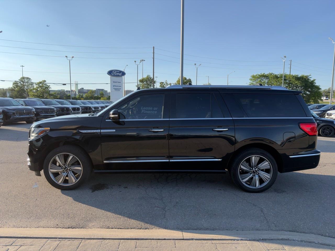 2018 Lincoln Navigator L Reserve 300A|TECH PK|PANO|MAX TOW PK|37 SVC RECORDS Photo
