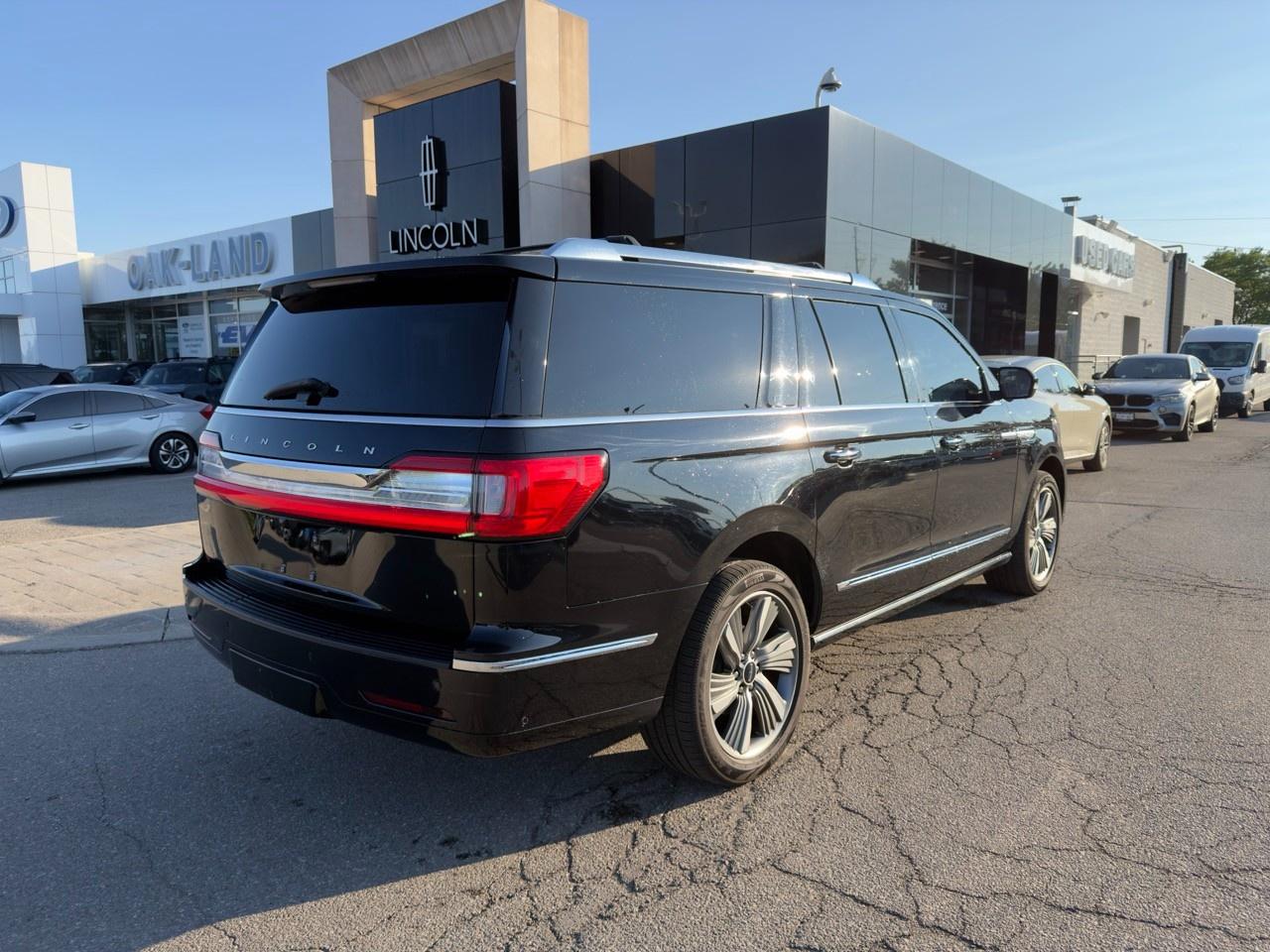 2018 Lincoln Navigator L Reserve 300A|TECH PK|PANO|MAX TOW PK|37 SVC RECORDS Photo