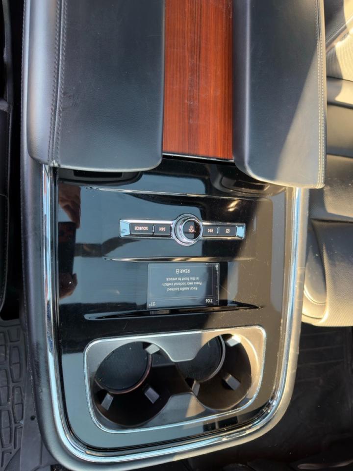2018 Lincoln Navigator L Reserve 300A|TECH PK|PANO|MAX TOW PK|37 SVC RECORDS Photo