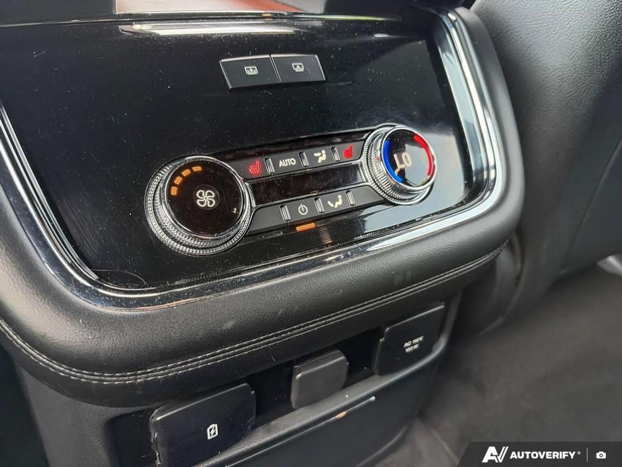 2018 Lincoln Navigator L Reserve 300A|TECH PK|PANO|MAX TOW PK|37 SVC RECORDS Photo