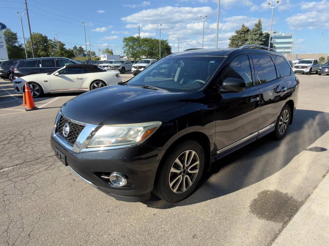 2015 Nissan Pathfinder SL PREMIUM TECH PK|BOSE|LEATHER|LOW KM Photo