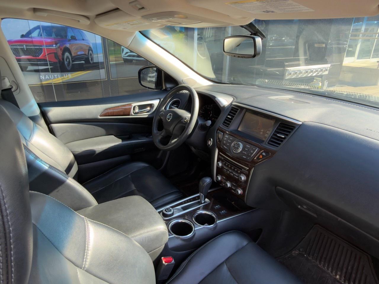 2015 Nissan Pathfinder SL PREMIUM TECH PK|BOSE|LEATHER|LOW KM Photo