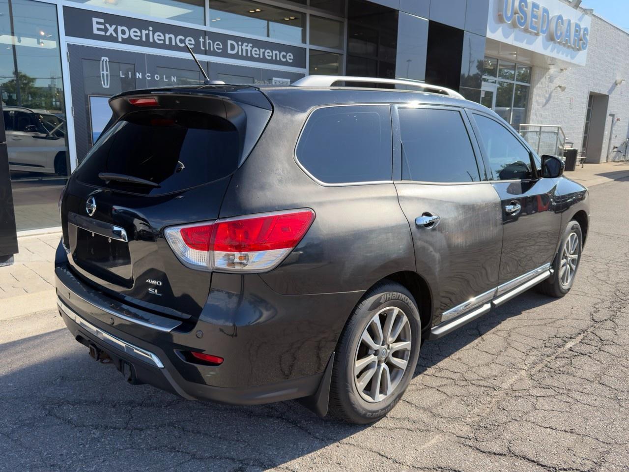 2015 Nissan Pathfinder SL PREMIUM TECH PK|BOSE|LEATHER|LOW KM Photo
