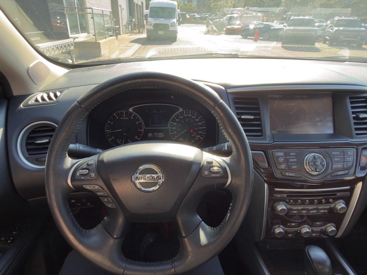 2015 Nissan Pathfinder SL PREMIUM TECH PK|BOSE|LEATHER|LOW KM Photo