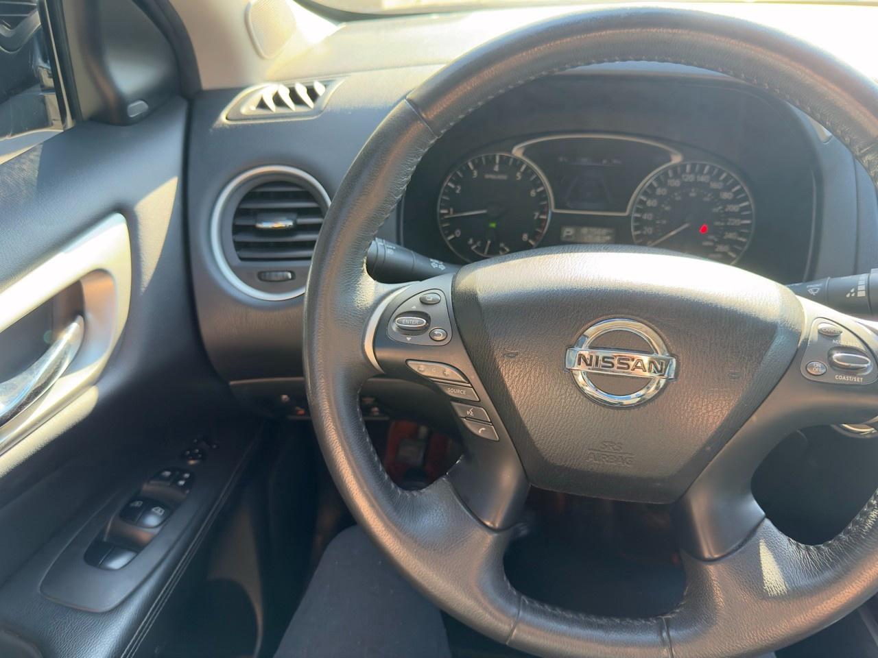 2015 Nissan Pathfinder SL PREMIUM TECH PK|BOSE|LEATHER|LOW KM Photo