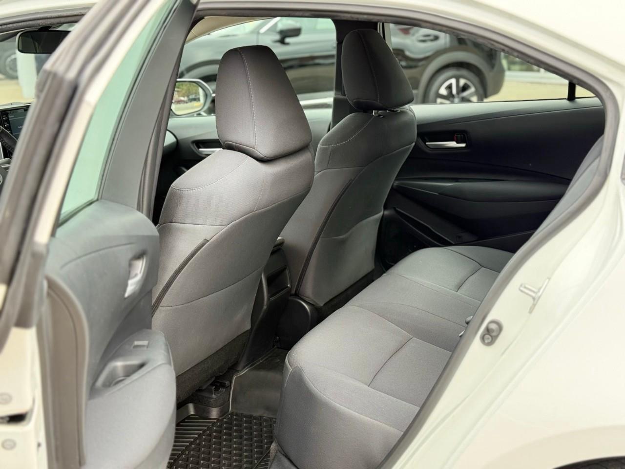 2021 Toyota Corolla L Photo