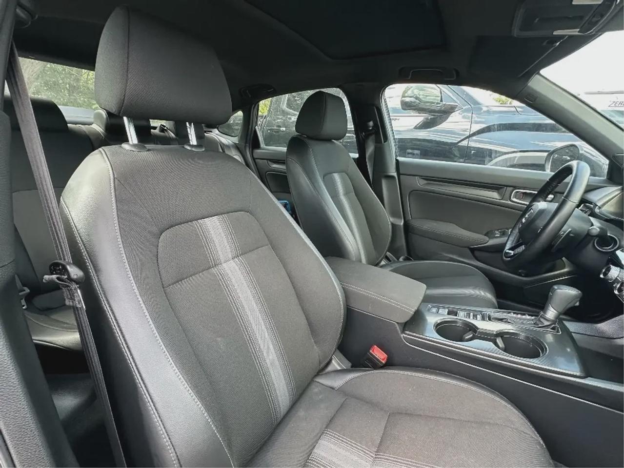 2025 Honda Civic Sport Photo