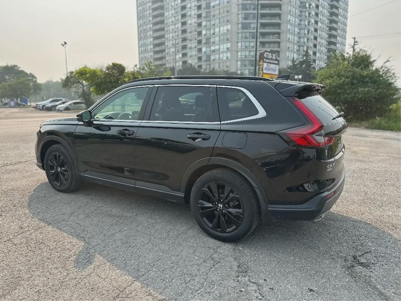 2025 Honda CR-V Touring Photo