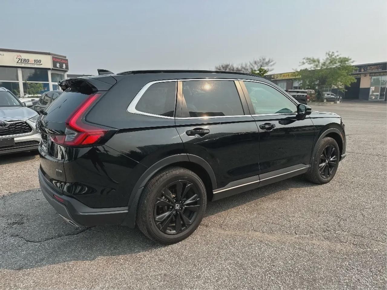2025 Honda CR-V Touring Photo